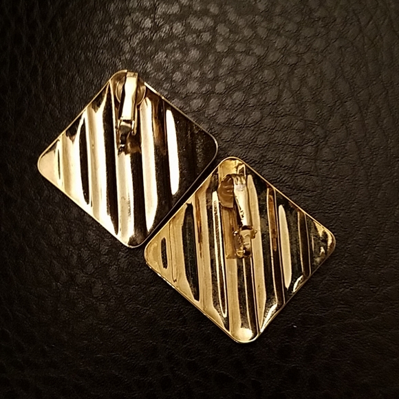 VTG clip on earrings - Picture 5 of 6